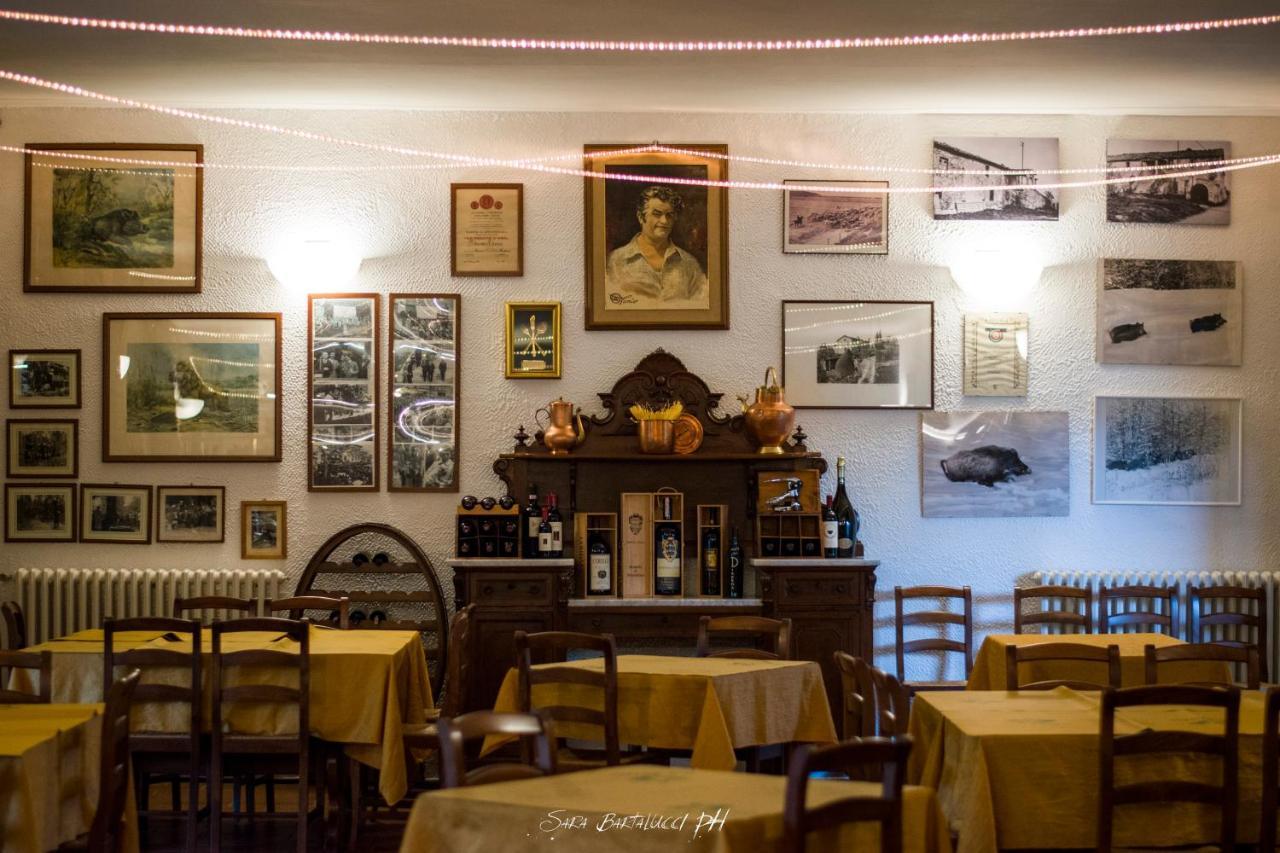 Albergo Ristorante Da Vestro Монтичиано Экстерьер фото