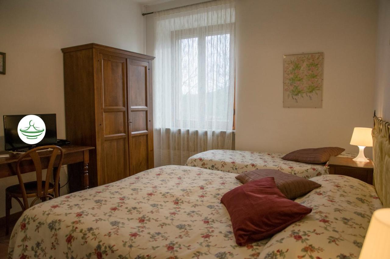 Albergo Ristorante Da Vestro Монтичиано Экстерьер фото